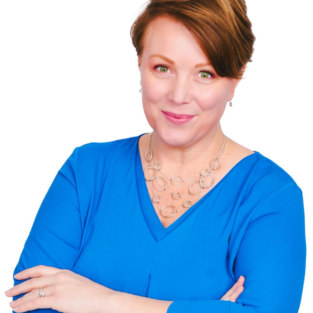 Julie Holmes